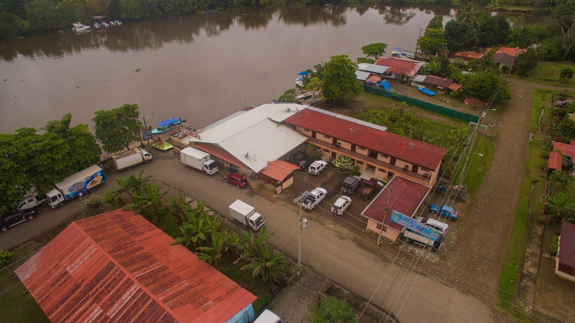 Hotel Sierpe River 外观 照片